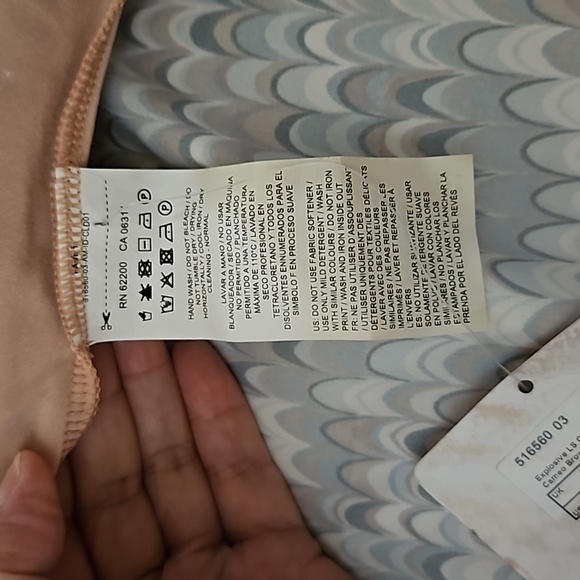 PUMA VELVETY CROP LONG SLEEVES TOP MESH SLEEVES XS - Picture 5 of 6